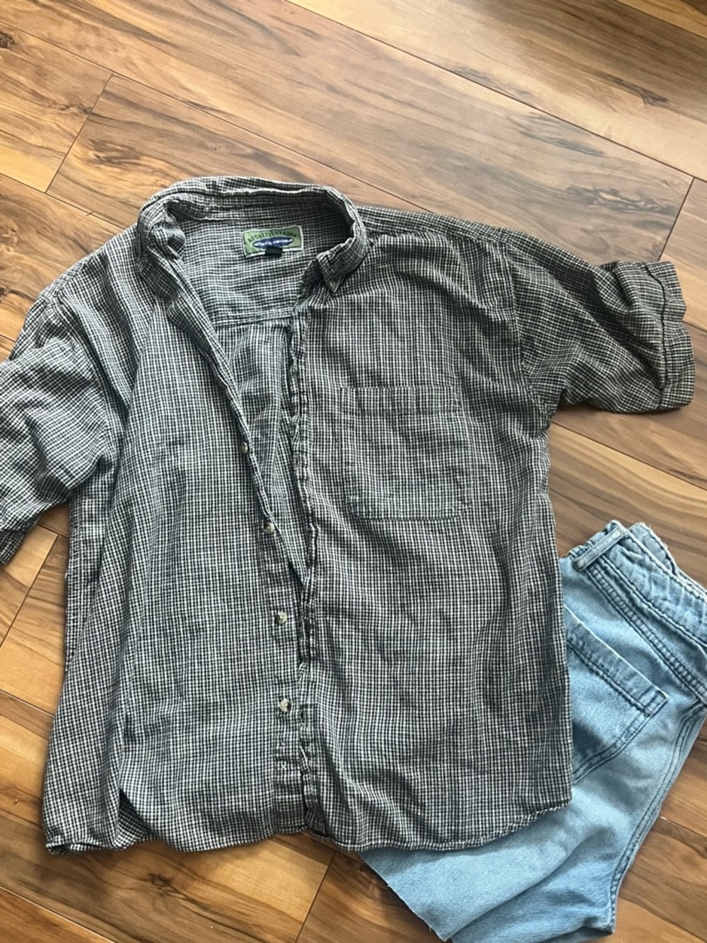 Address unknown, streetwear vintage button-down